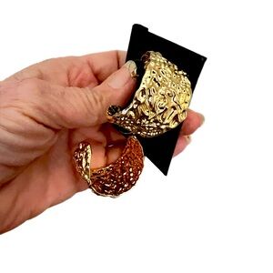 ❤️❤️SALE!❤️❤️ NOir Chunky Half-Round Hoop Earrings, Hammered Gold Tone